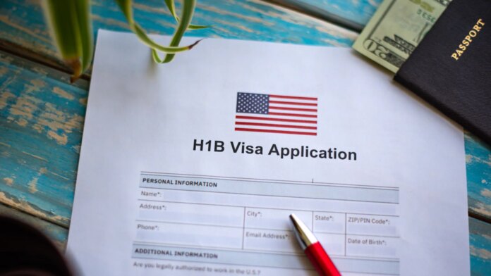 40iqstbo_h1b-visa-istock_625x300_05_December_24.jpg