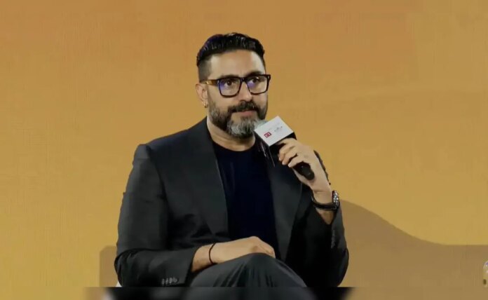 6f9tdq9o_abhishek-bachchan_625x300_16_February_26.jpg