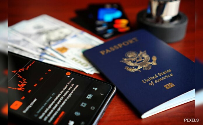 98t1jb8g_us-passport_625x300_10_May_26.jpeg