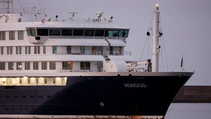 cruise-ship-tenerife-quarantine.jpeg