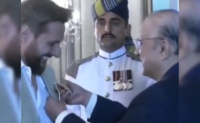 q20gcul8_shahid-afridi-x_625x300_13_May_26.png