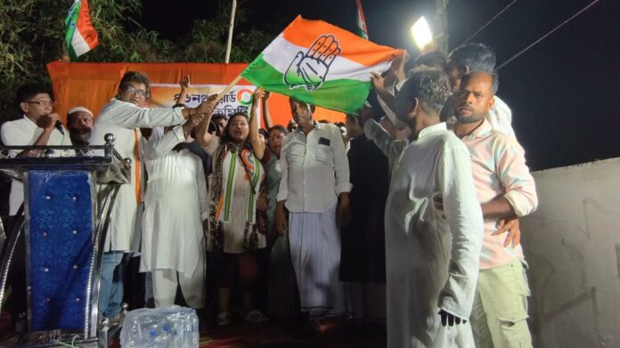 হাওড়া জেলা কংগ্রেসের বিরাট সাফল্য: ৪৬ নম্বর ওয়ার্ডে বিভিন্ন দল থেকে কংগ্রেসে যোগ দিলেন প্রায় ৭০ জন