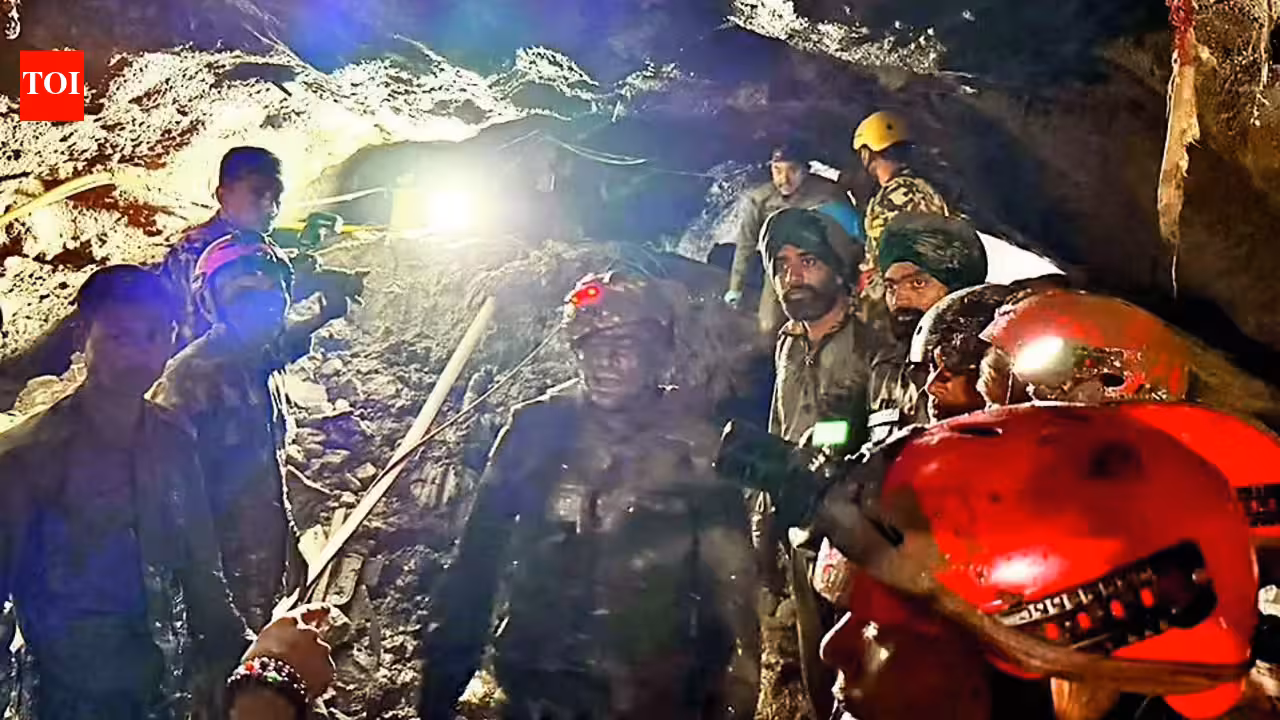 Nepal adds 1,000 to flood missing list, count tops 6,100; 10 bodies found at 2 hydel tunnels