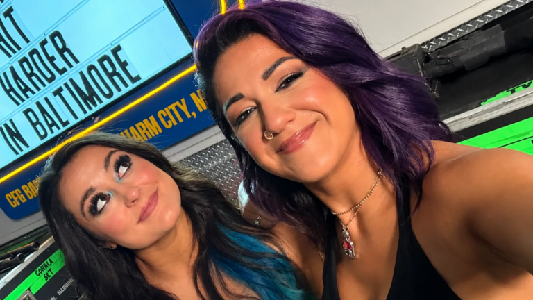 Bayley Unhappy With WWE Referee After Controversial Loss On RAW | WWE