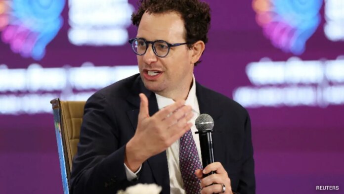 AI slow pace, Can AI Kill Humans? What Anthropic CEO Dario Amodei’s Said, OpenAI Sam altman, Elon Musk AI AI slow pace, Can AI Kill Humans? What Anthropic CEO Dario Amodei’s Said, OpenAI Sam altman, Elon Musk AI