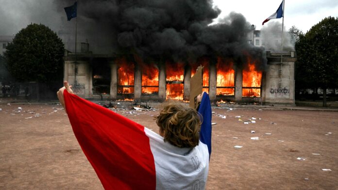 How the Protests in France Spiraled Out of Control How the Protests in France Spiraled Out of Control