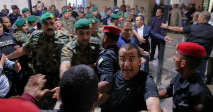 7 dead, 40 wounded after gunmen open fire at funeral in Jordan – National