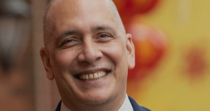 Pete Fry projected to be next mayor of Vancouver, beating out Ken Sim – BC