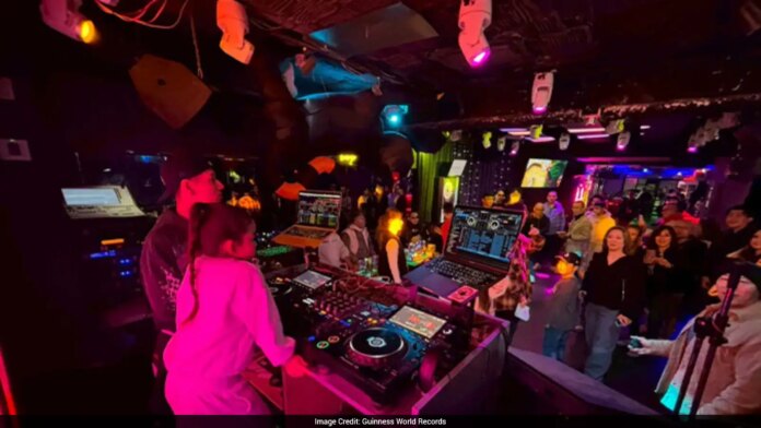 Six-Year-Old Japanese Girl Becomes World’s Youngest Female Club DJ Six-Year-Old Japanese Girl Becomes World’s Youngest Female Club DJ